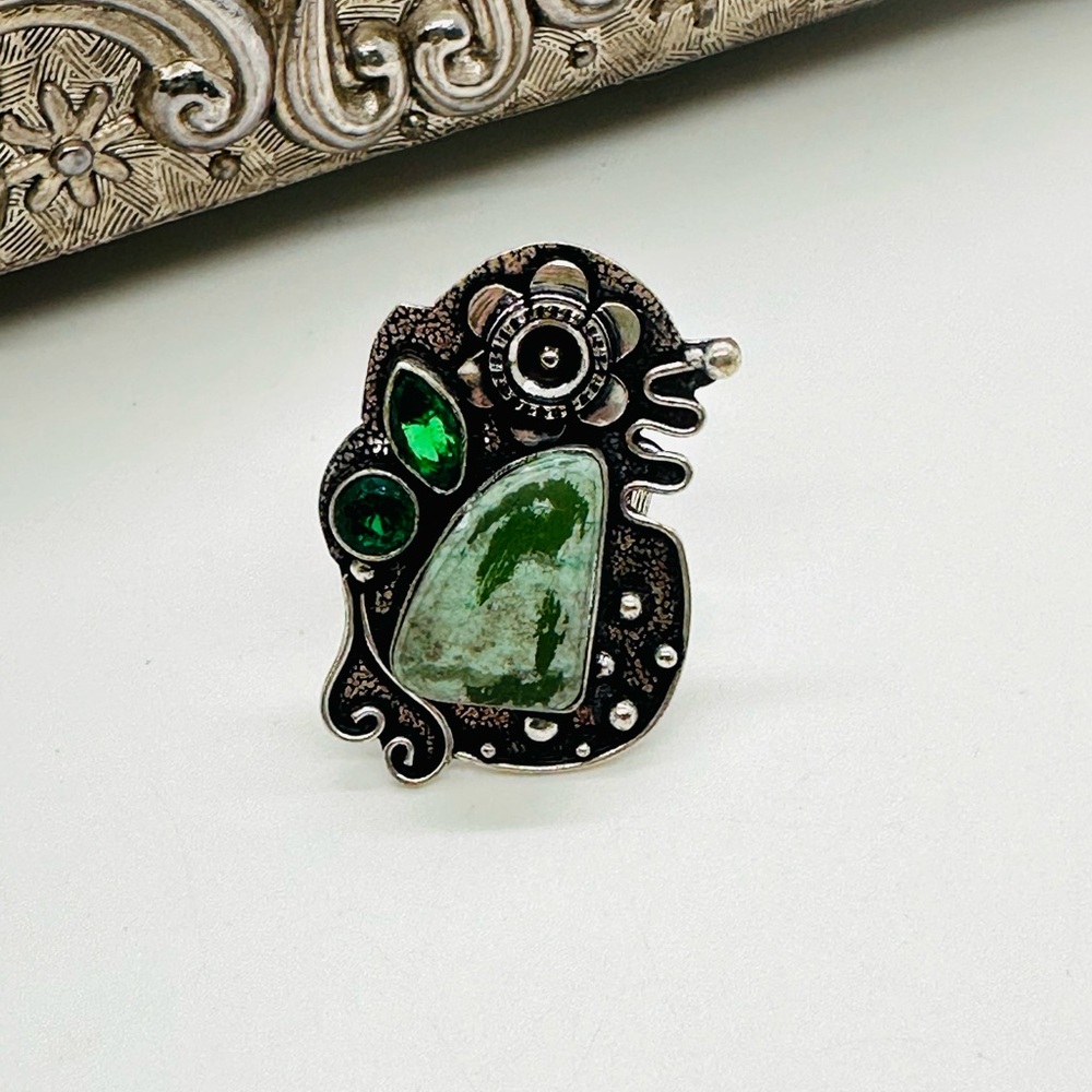Statement Silver Green Stone Rhinestone Ring - image 4